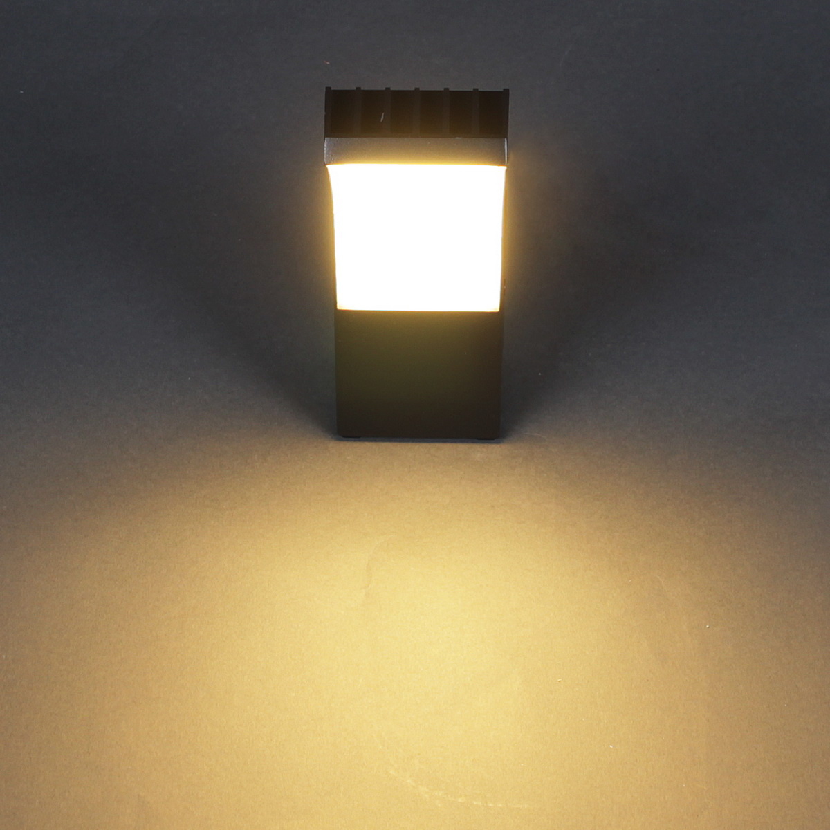 08294-9.2-001TL LED12W BK светильник настенный