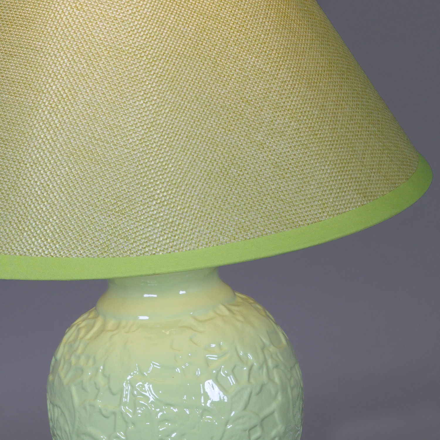 00140-0.7-01  светильник настольный