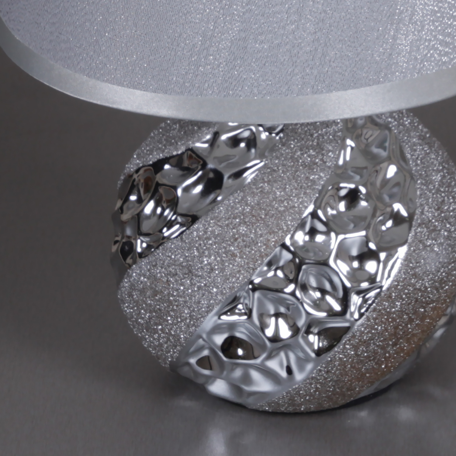 19980-0.7-01  светильник настольный