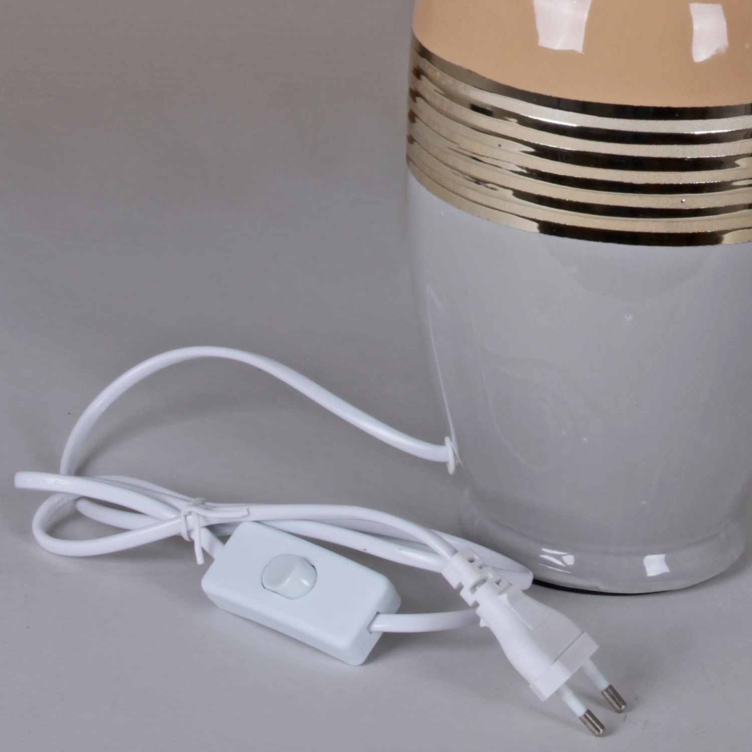 00471-0.7-01  светильник настольный