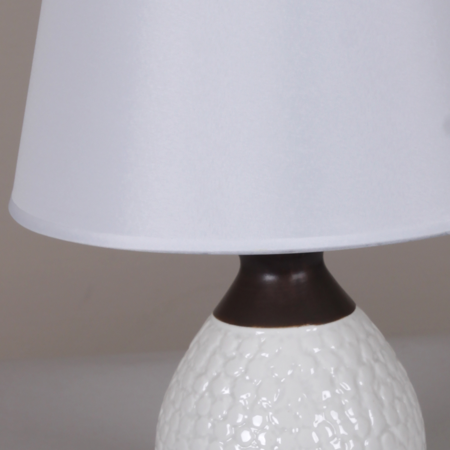 00325-0.7-01  светильник настольный