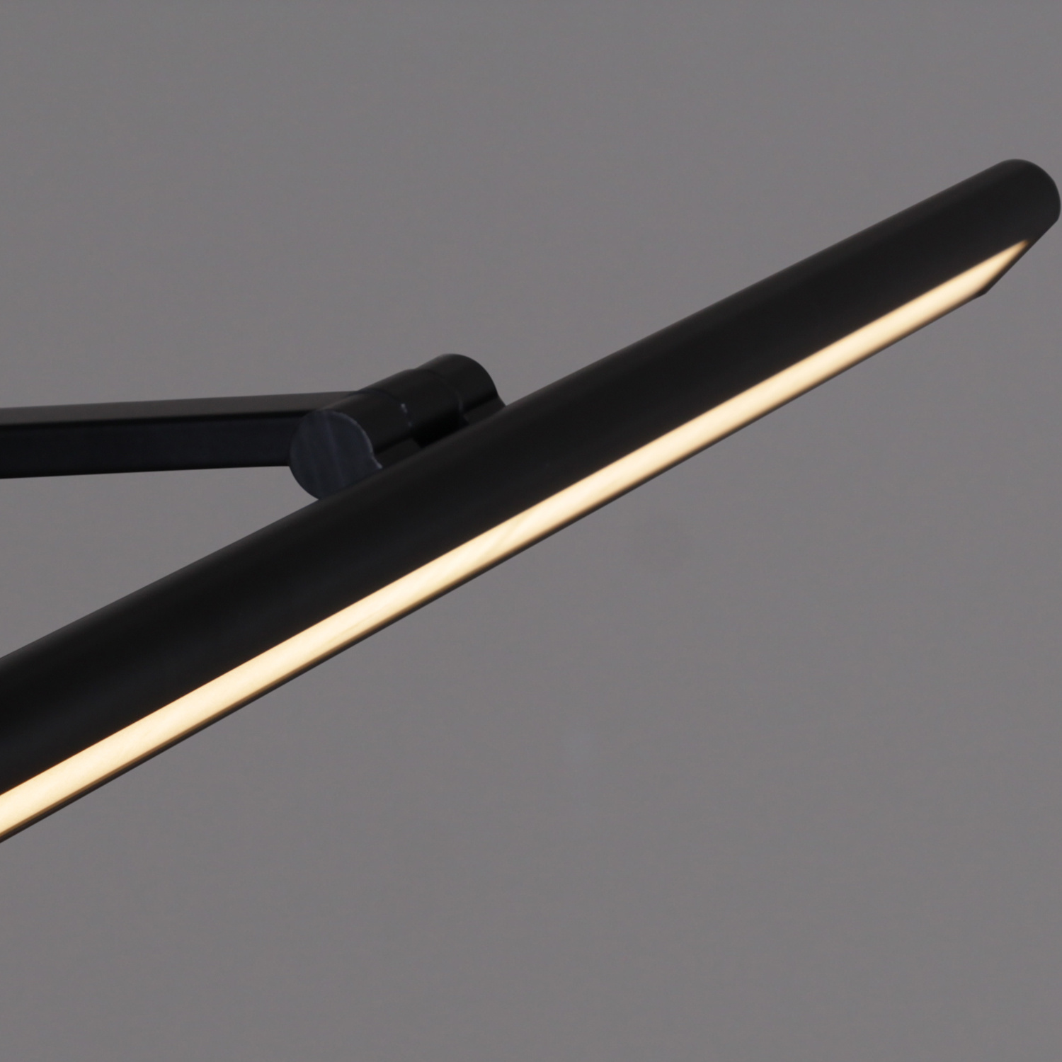 08828-0.2-01S "L" светильник настенный