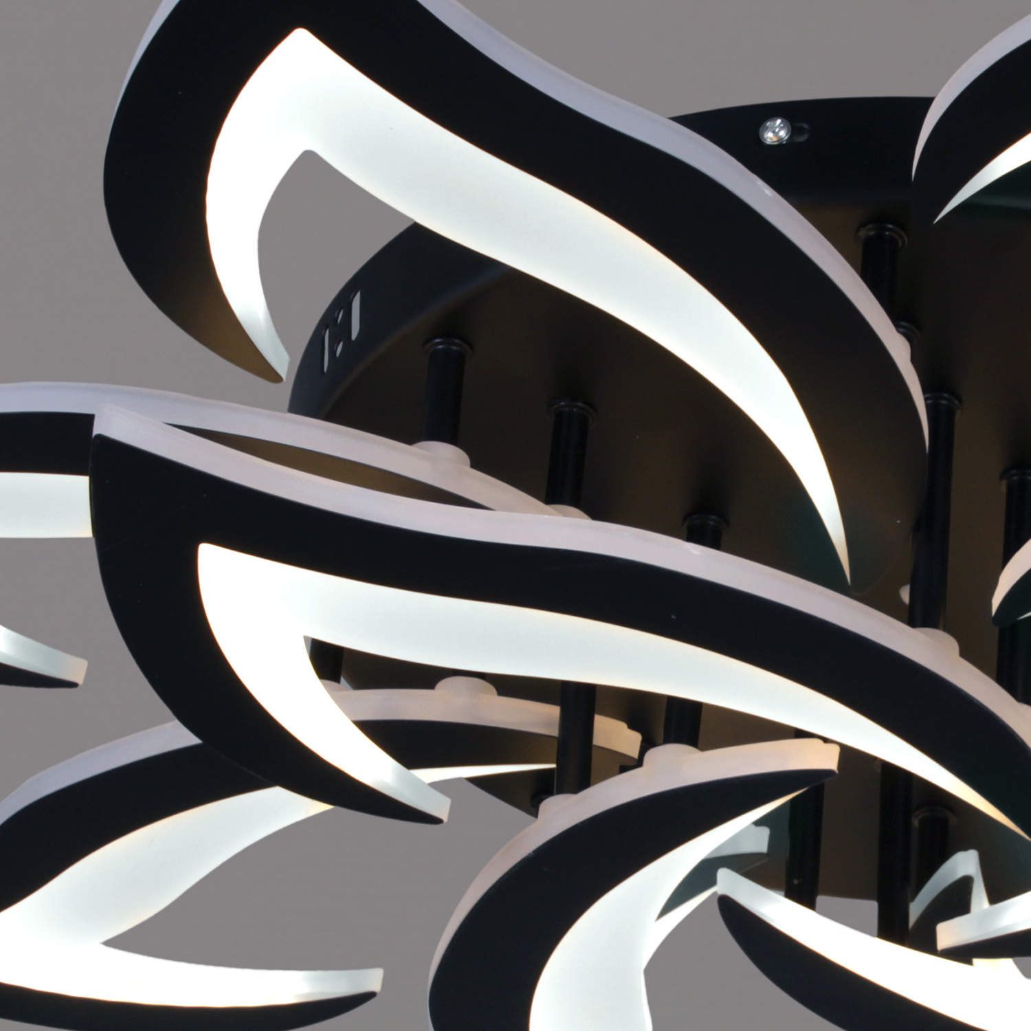 30150-0.3-8+4 BK светильник потолочный