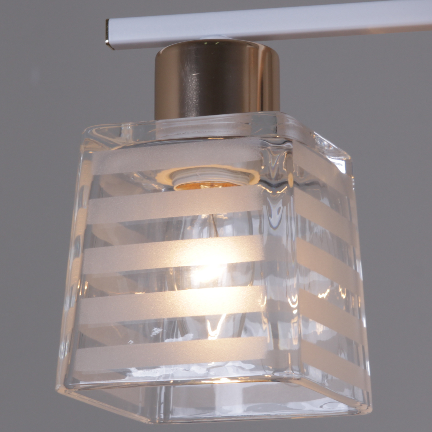 09260-0.3-04 "L" светильник потолочный