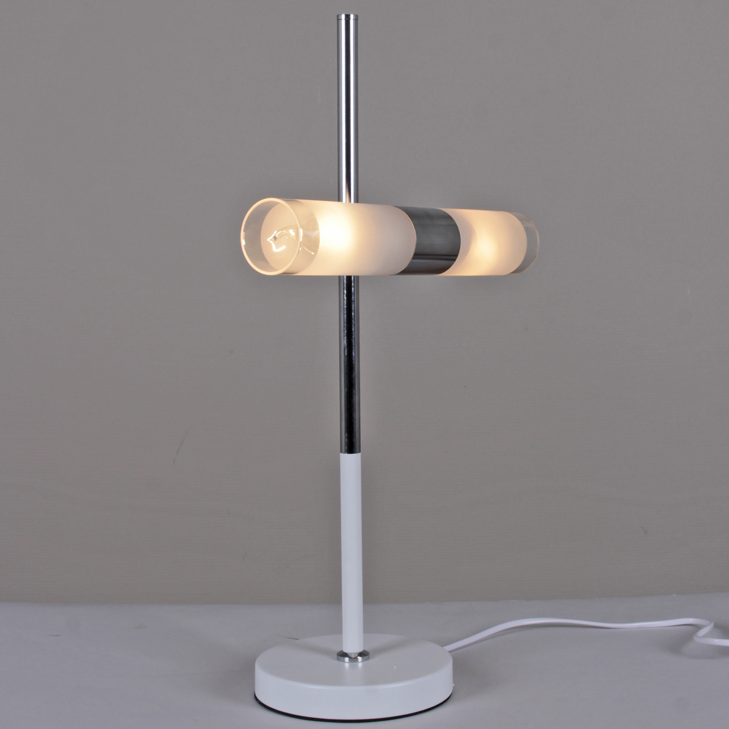 48747-0.7-02 светильник настольный