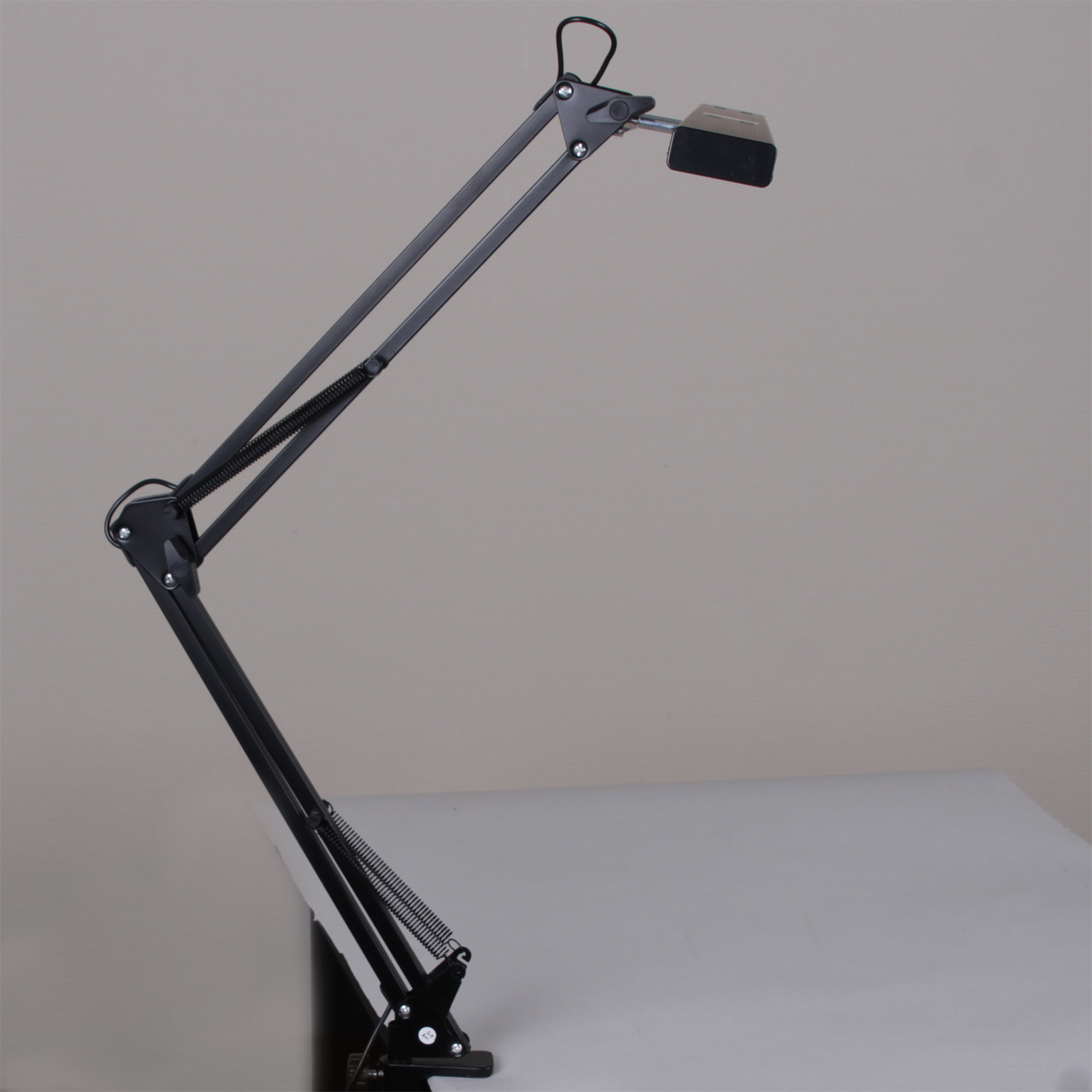 70000-0.7-01HV светильник настольный