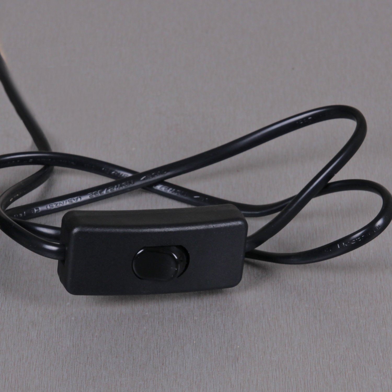 98549-0.7-01 "L" WHITE светильник настольный